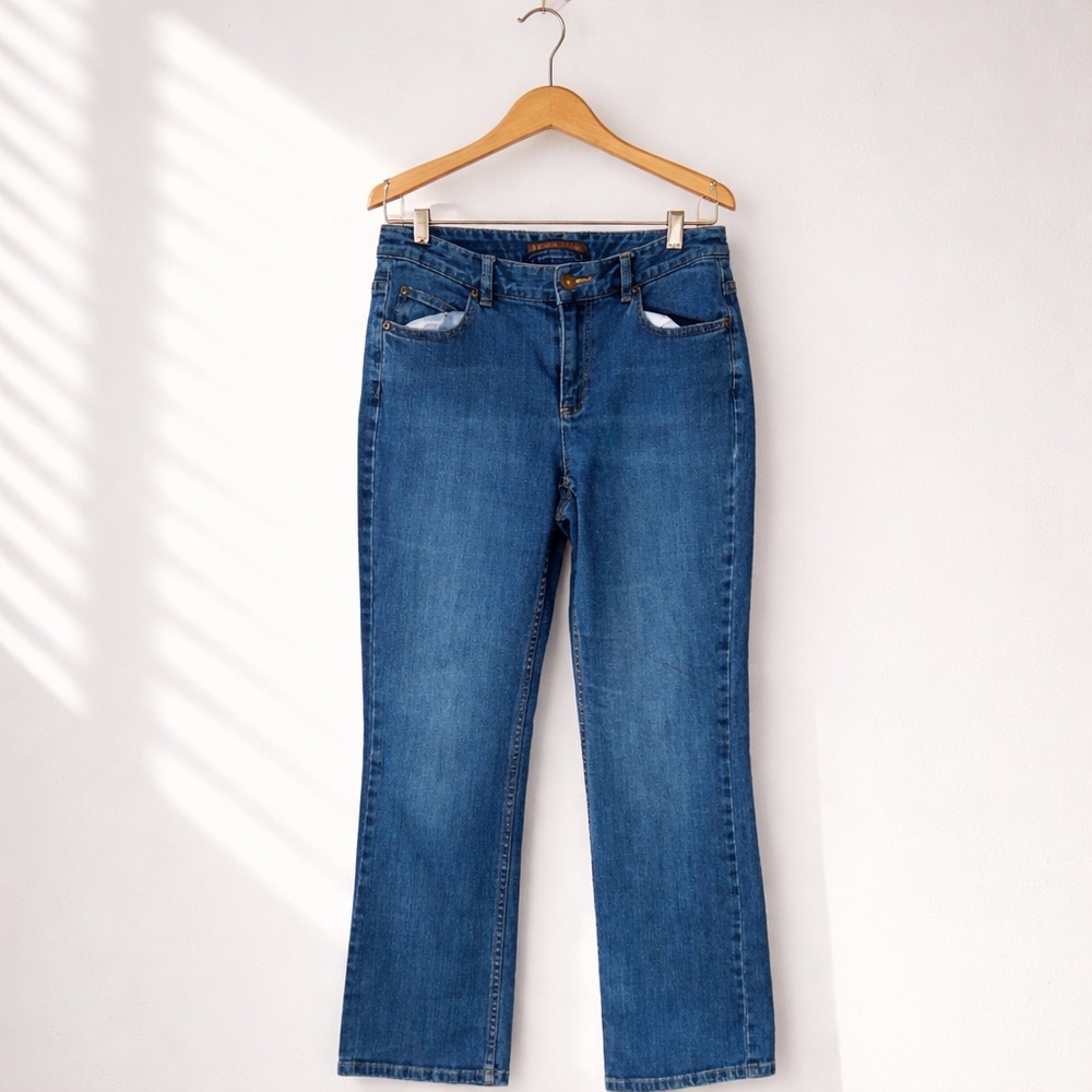 Liz Claiborne Petite Size 8 Bootcut Cotton Spandex Jeans
